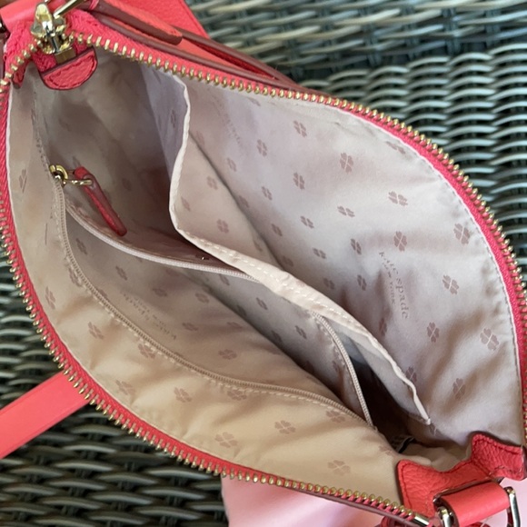Kate Spade run around medium crossbody peachmelba NWT - Picture 6 of 16